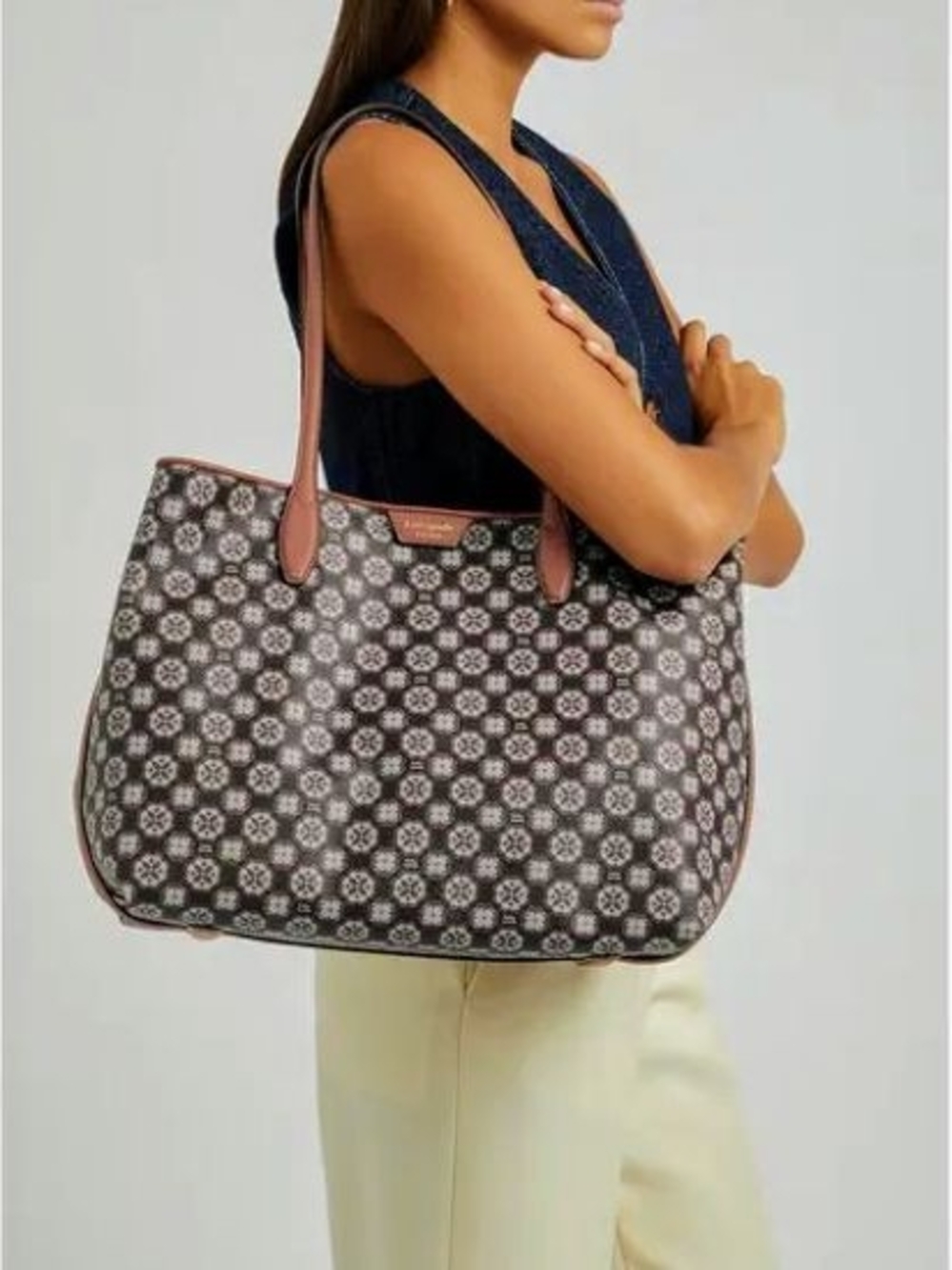 Kate Spade Tote Bag - Picture 4 of 9